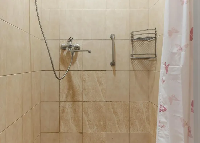 7 Sakalai בית הארחה