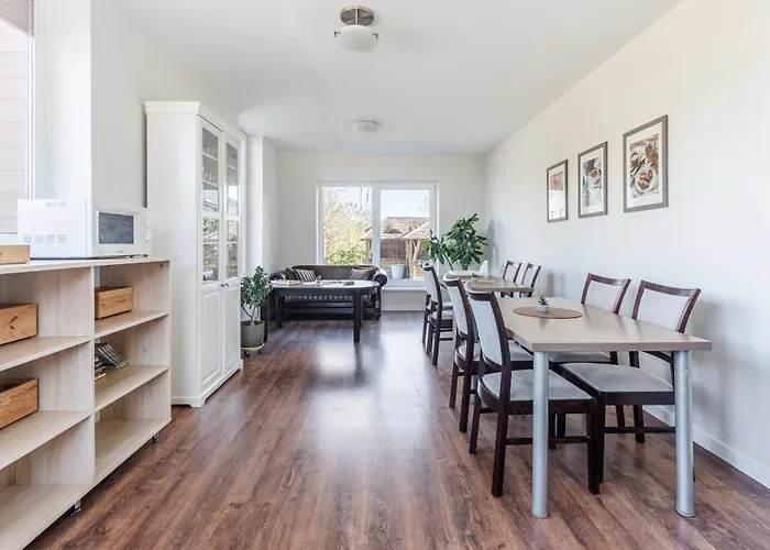 7 Sakalai בית הארחה 3*