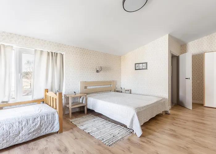 7 Sakalai בית הארחה