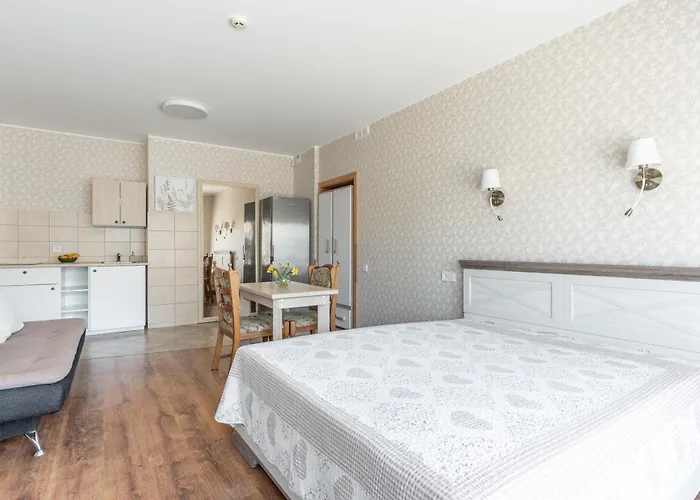 7 Sakalai בית הארחה 3*